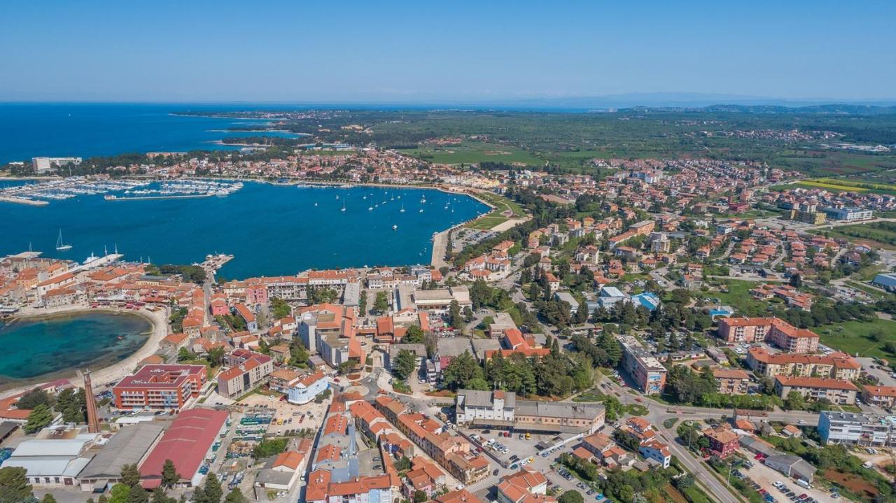 Apartment Melarnian Near The Beach In Umag Luaran gambar